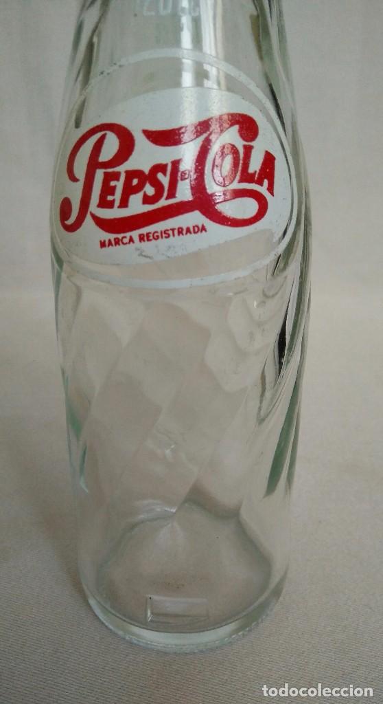 Botellas antiguas: BOTELLA MUY RARA DE PEPSI COLA, 120cc. - Foto 3