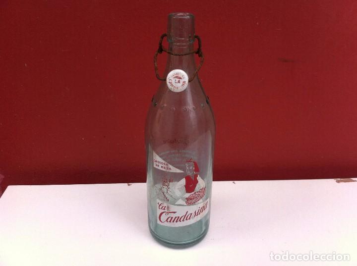 Botellas antiguas: BOTELLA DE GASEOSA (LA CANDASINA) - Foto 1