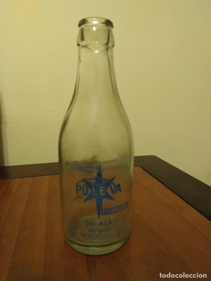 Botellas antiguas: Botella batido Puleva. - Foto 1
