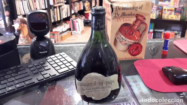 Botellas antiguas: Botella chateauneuf dupape - Foto 1