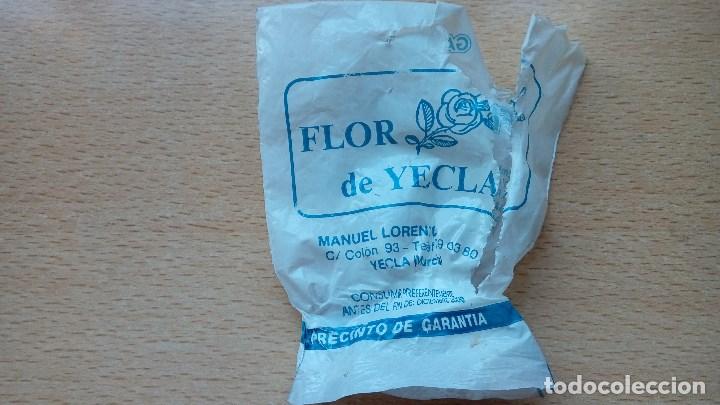 Botellas antiguas: CAPUCHA DE GASEOSA FLOR DE YECLA - Foto 1