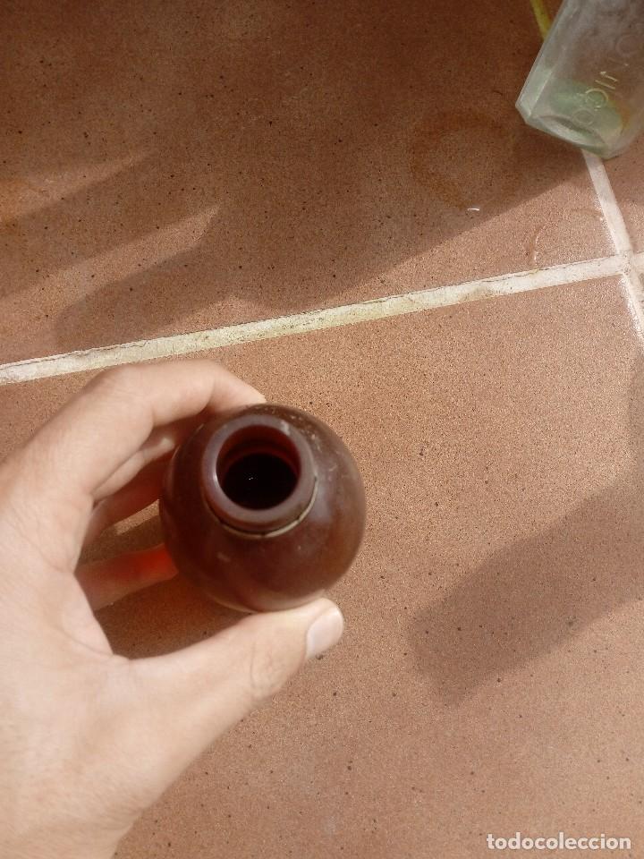 Botellas antiguas: Antigua botella serigrafia plastico insecticida trimosquil disa las palmas canarias - Foto 3 - 161670057
