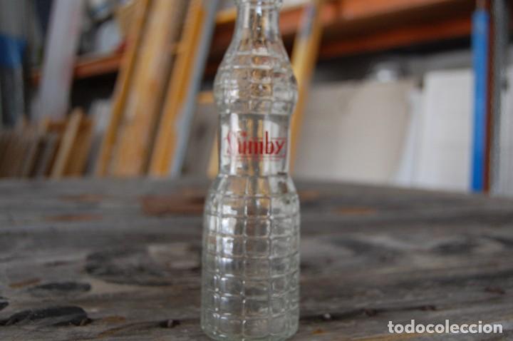 Botellas antiguas: Botella de refresco marca SUMBY - Foto 6