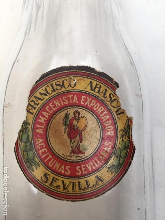 Botellas antiguas: BOTELLA 1930, ACEITUNAS FRANCISCO ABASCAL , SEVILLA , - Foto 3