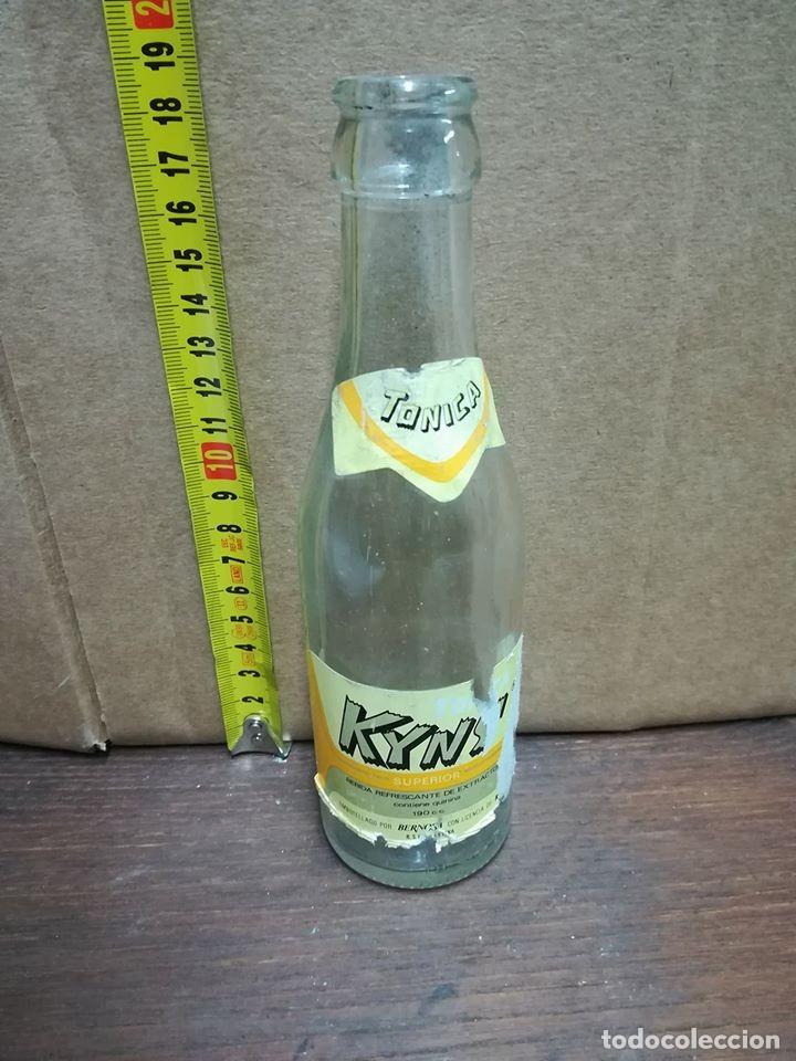 Botellas antiguas: botellin kyns tonica - Foto 1