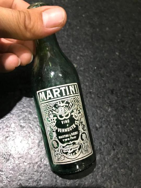 Botellas antiguas: ANTIGUA BOTELLA DE MARTINI - Foto 2