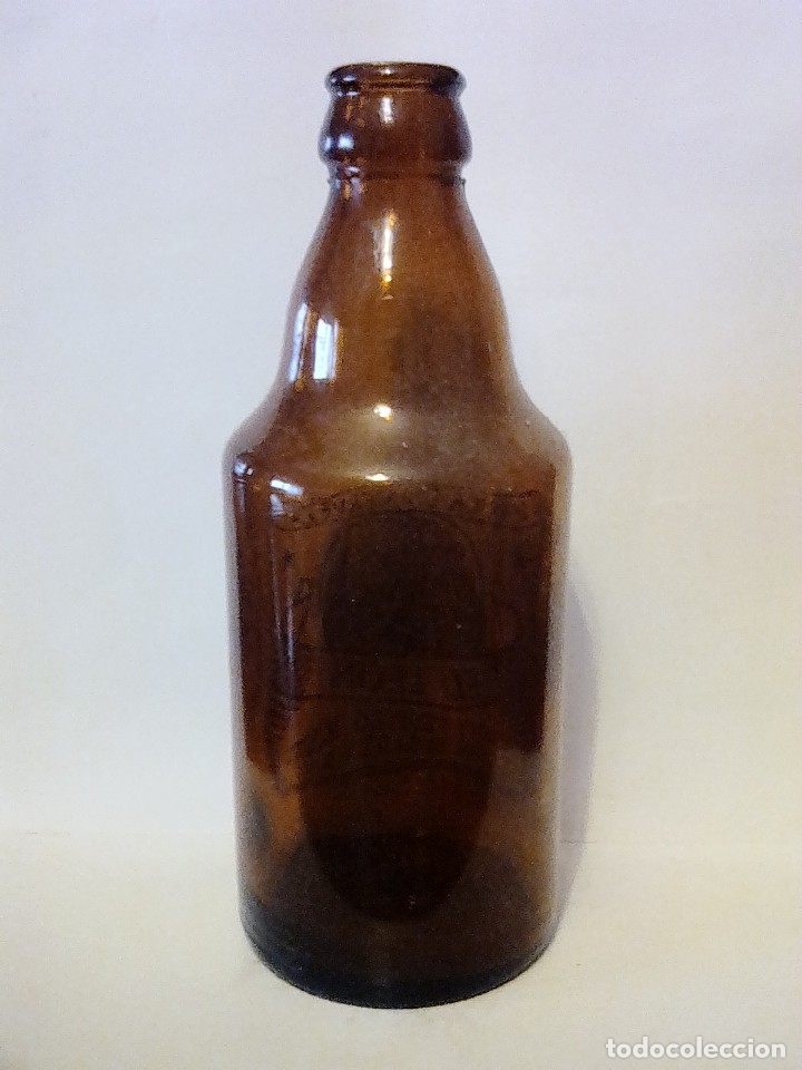 Botellas antiguas: Botella cerveza el leon 1/3 - Foto 2