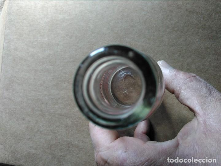 Botellas antiguas: Botella antigua batido choleck - Foto 3