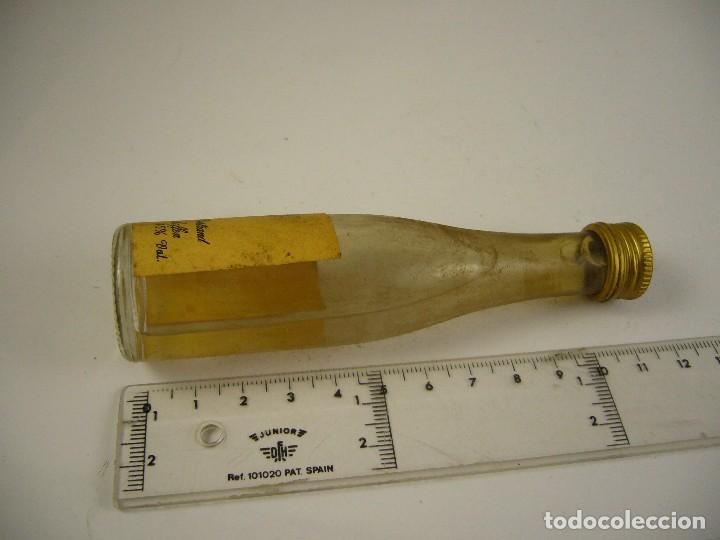 Botellas antiguas: BOTELLIN DE LICOR-LIQUEUR MIRABELLE - Foto 3