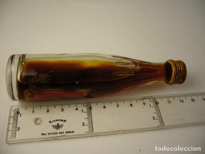 Botellas antiguas: BOTELL&Iacute;N (LIQUORE CYNAR) - Foto 2