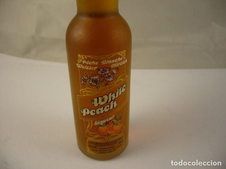 Botellas antiguas: Botellin white peach - Foto 2