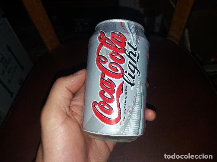 Botellas antiguas: Lata de refresco compa&ntilde;&iacute;a COCA COLA light a&ntilde;o 2004 - Foto 1