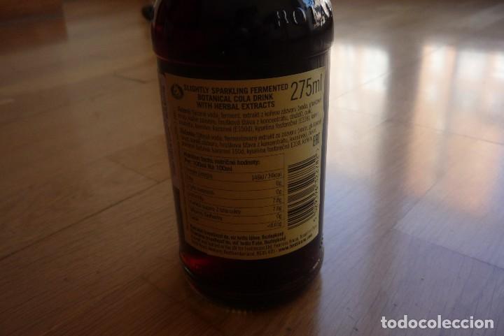 Botellas antiguas: BOTELLA LLENA DE REFRESCO DE COLA CURIOSITY COLA. - Foto 3