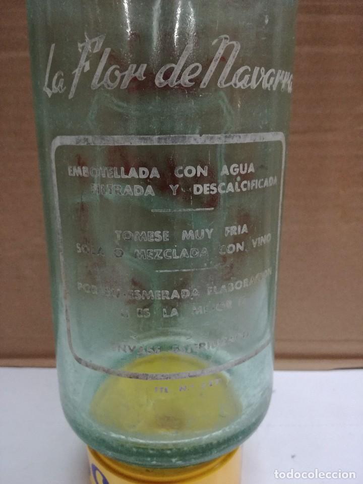 Botellas antiguas: LA FLOR DE NAVARRA. BOTELLA DE GASEOSA OD&Eacute;RIZ (PAMPLONA) - Foto 1