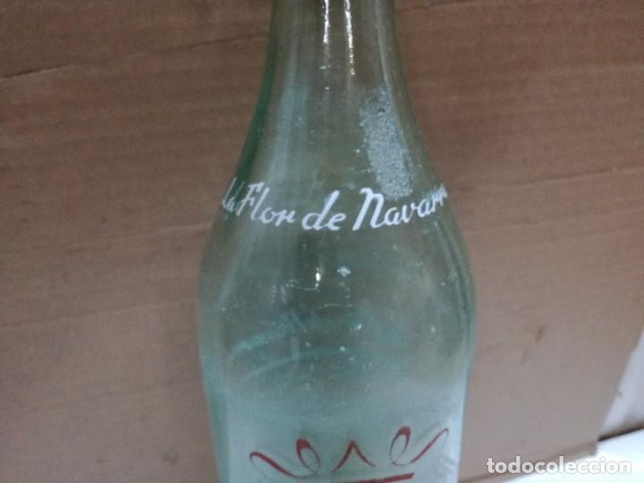 Botellas antiguas: LA FLOR DE NAVARRA. BOTELLA DE GASEOSA OD&Eacute;RIZ (PAMPLONA) - Foto 5