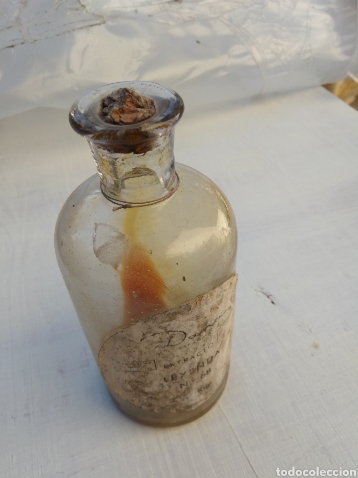 Botellas antiguas: Bote de esencia Dana - Foto 3