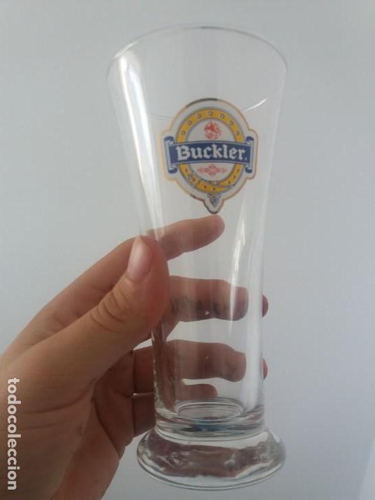 Botellas antiguas: Copa vaso de cerveza BUCKLER - Foto 1