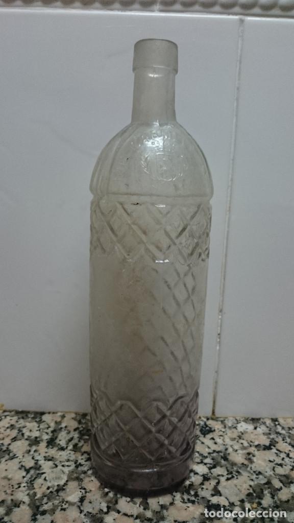 Botellas antiguas: ANTIGUA BOTELLA DE ANIS CARMELITANO - Foto 1