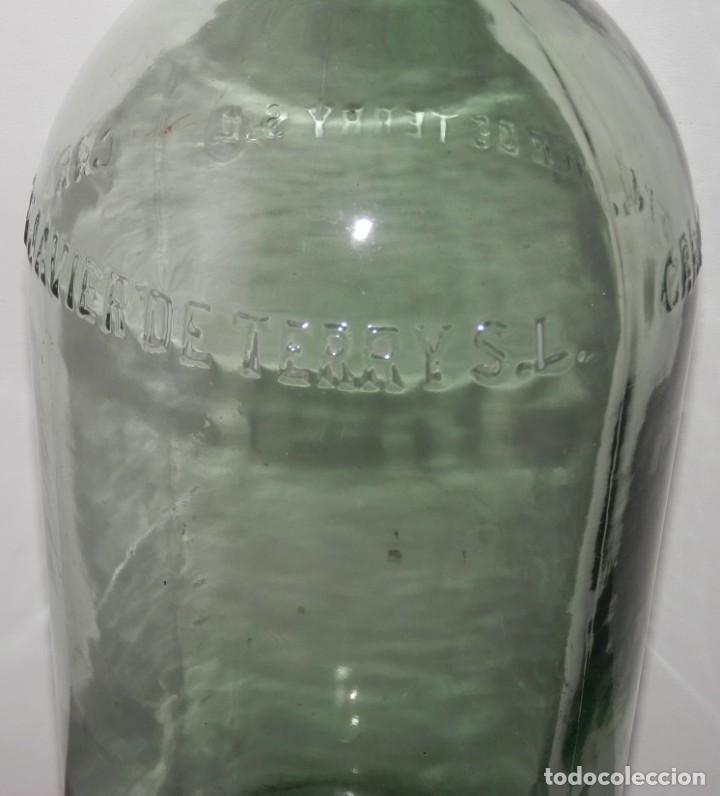 Botellas antiguas: BOTELLA VINTAGE DEL BRANDY  TERRY - Foto 3