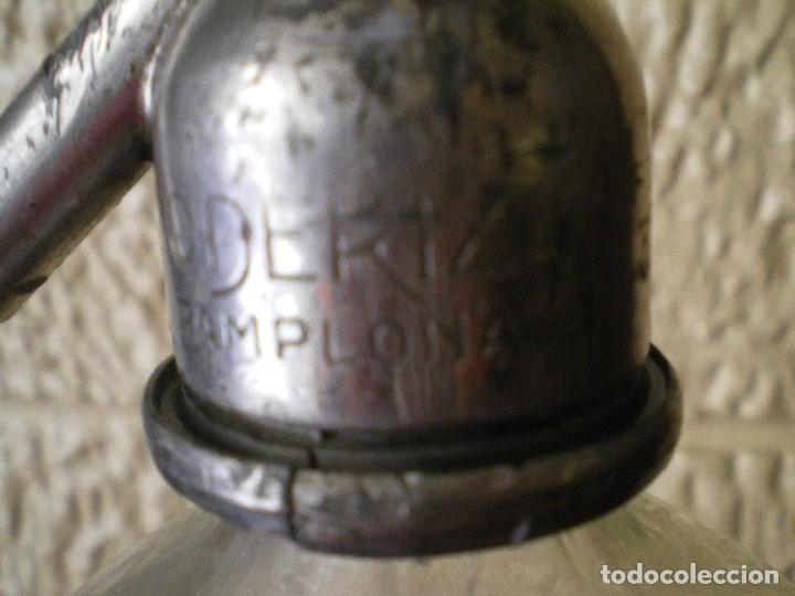 Botellas antiguas: SIF&Oacute;N OD&Eacute;RIZ. PAMPLONA, NAVARRA. CABEZA DE PLOMO. - Foto 5