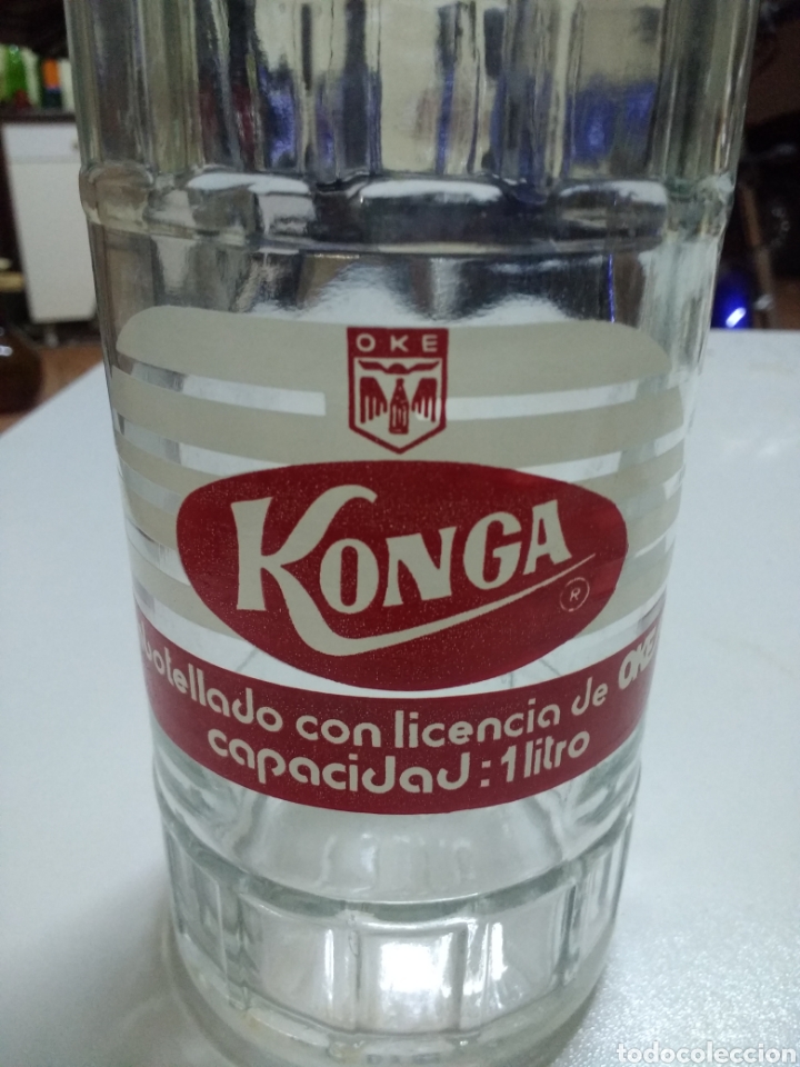Botellas antiguas: Botella de konga - Foto 1