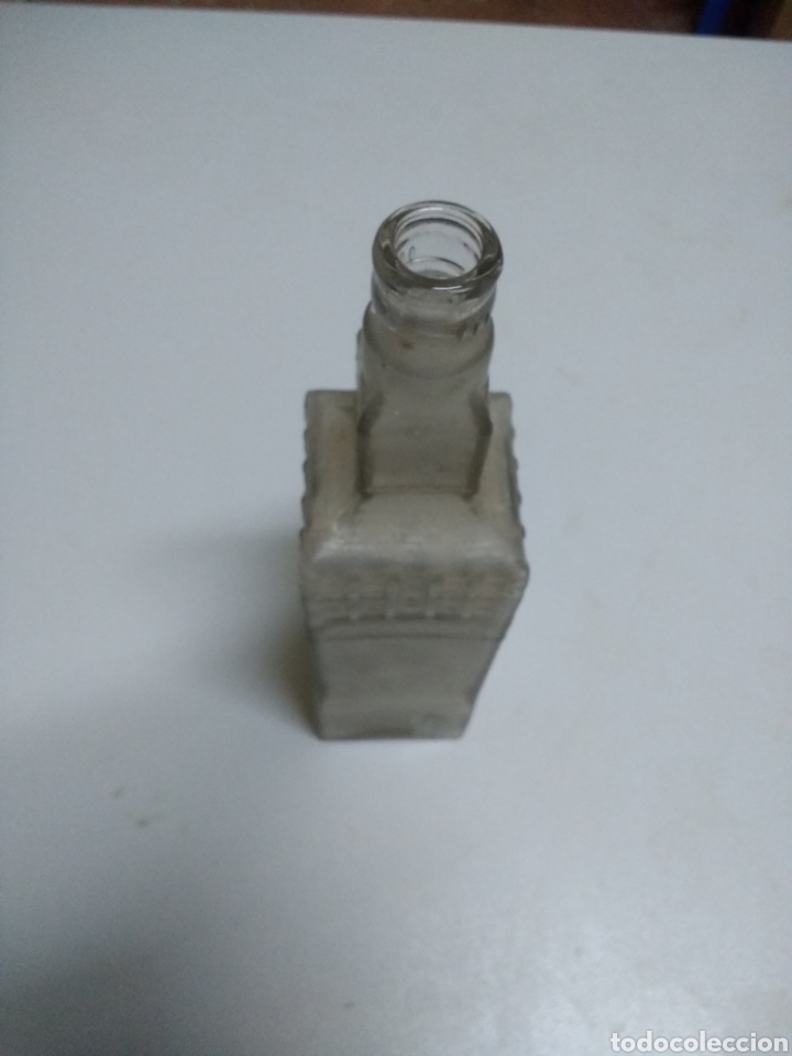 Botellas antiguas: Botella de cazalla. - Foto 3