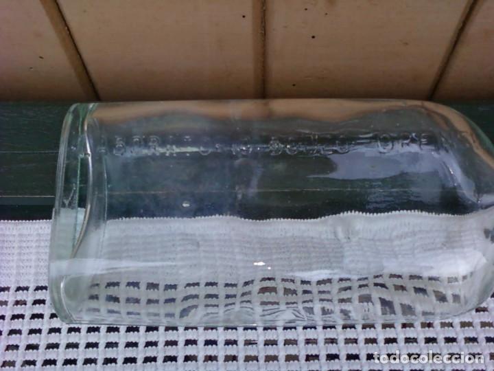 Botellas antiguas: FRASCO LABORATORIO BOUZO . ORENSE - Foto 2