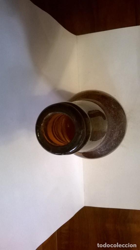 Botellas antiguas: Botella cerveza damm 1/3 - Foto 3