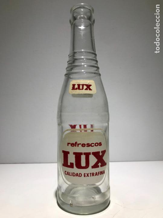 Botellas antiguas: BOTELLA ANTIGUA DE REFRECOS LUX, - Foto 1