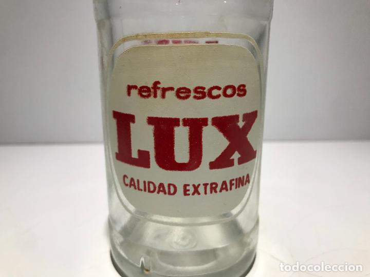 Botellas antiguas: BOTELLA ANTIGUA DE REFRECOS LUX, - Foto 2