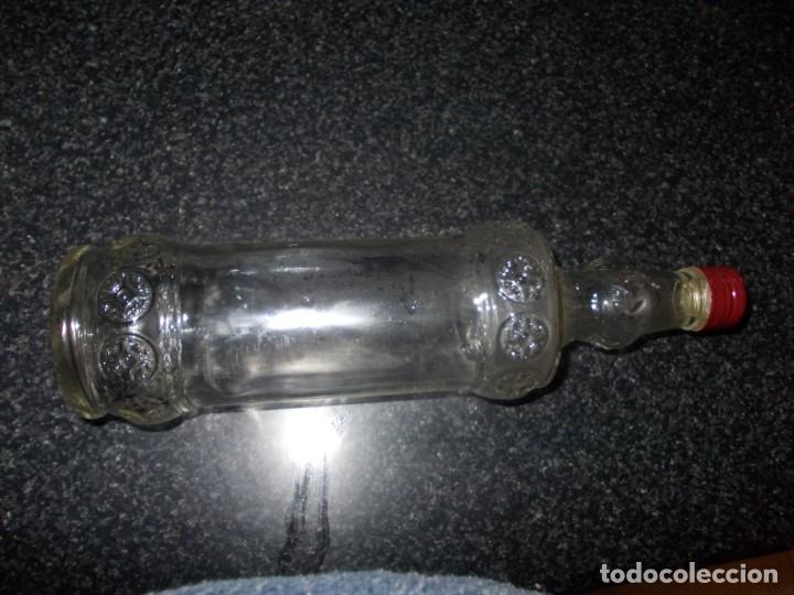 Botellas antiguas: botella antigua de vino dulce - Foto 1