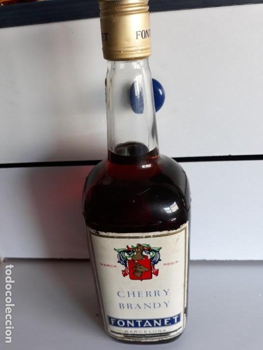 Botellas antiguas: Botella cherry brandy fontanet barcelona - Foto 1