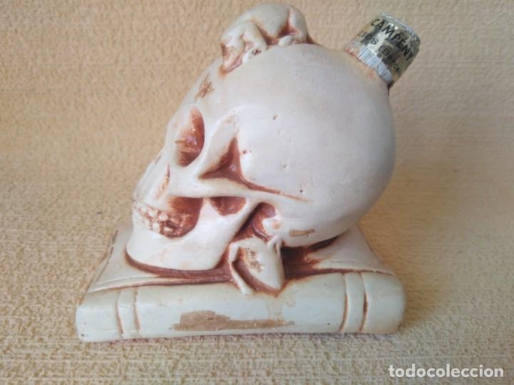 Botellas antiguas: Botella miniatura calavera - Foto 2