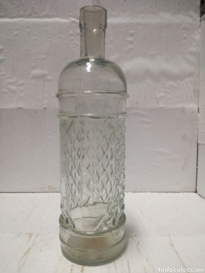 Botellas antiguas: Botella prensada de an&iacute;s chispa - Foto 1
