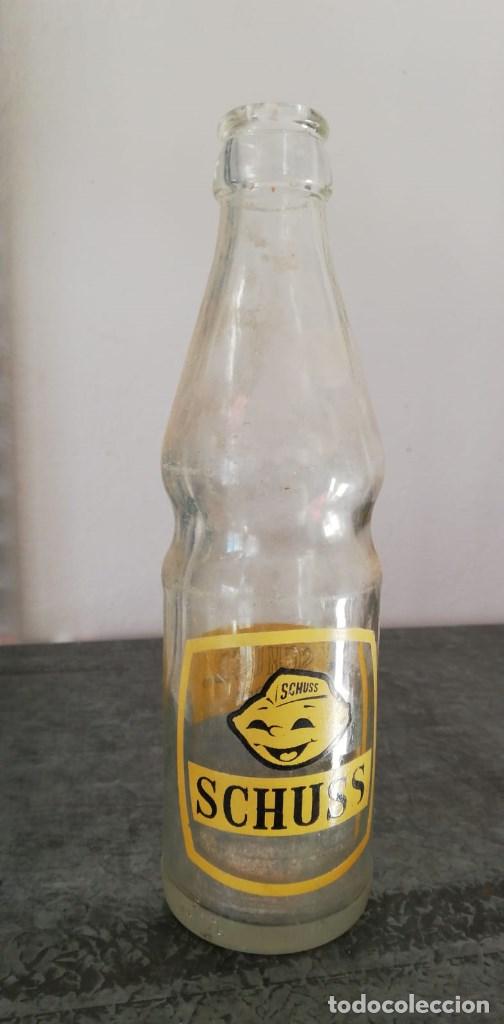 Botellas antiguas: BOTELLA REFRESCO SCHUSS PEQUE&Ntilde;A - Foto 1