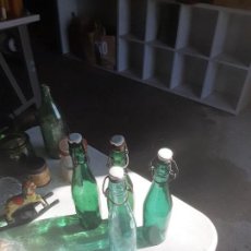 Botellas antiguas: BOTELLAS CON TAPON DE PORCELANA BLANCO. Lote 157668090