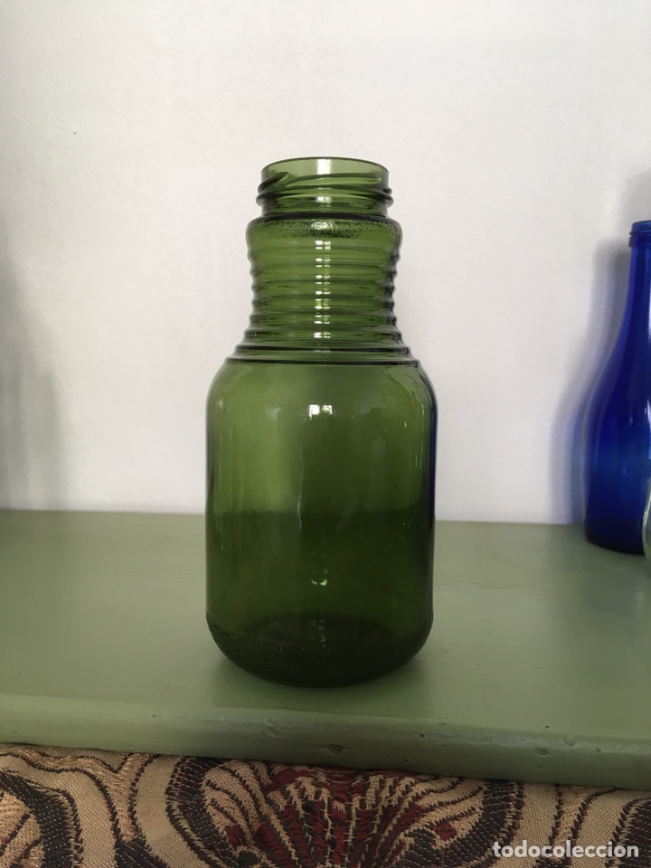 Botellas antiguas: Botella boca ancha verde - Foto 1