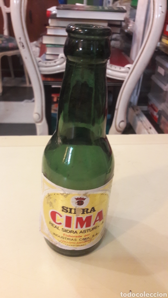 Antique bottles: Sidra Cima Real sidra Asturiana Colloto