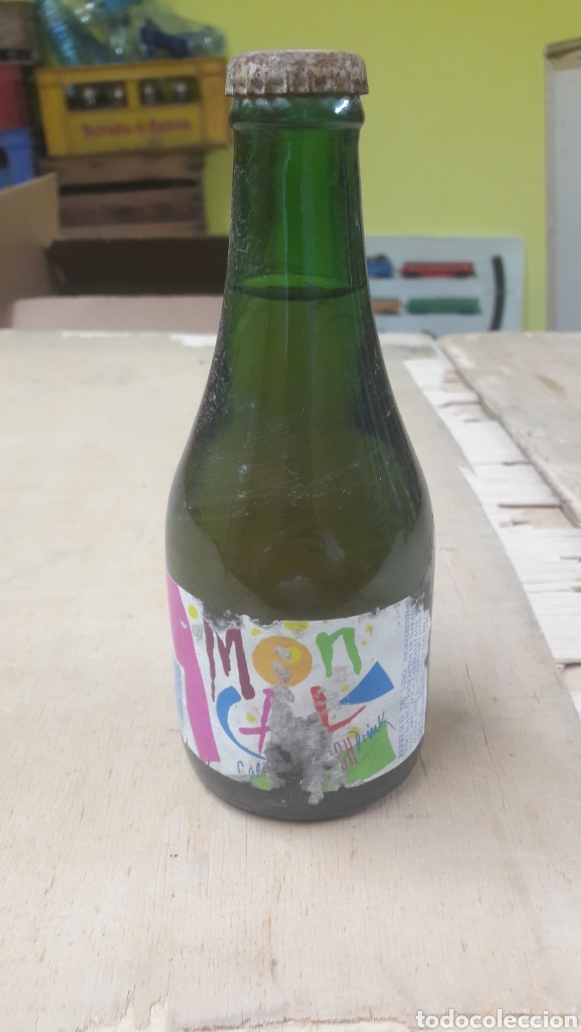Botellas antiguas: Refresco Moncal sin abrir chapa con chapa - Foto 1