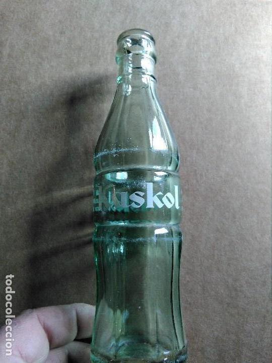 Botellas antiguas: Botella antigua serigrafiada KASKOL - Foto 1