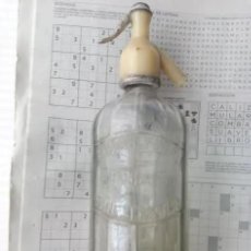 Botellas antiguas: SIFON BERISTAIN Y AYERZA SAN SEBASTIAN GUIPUZCOA SCHUSS. Lote 169678652