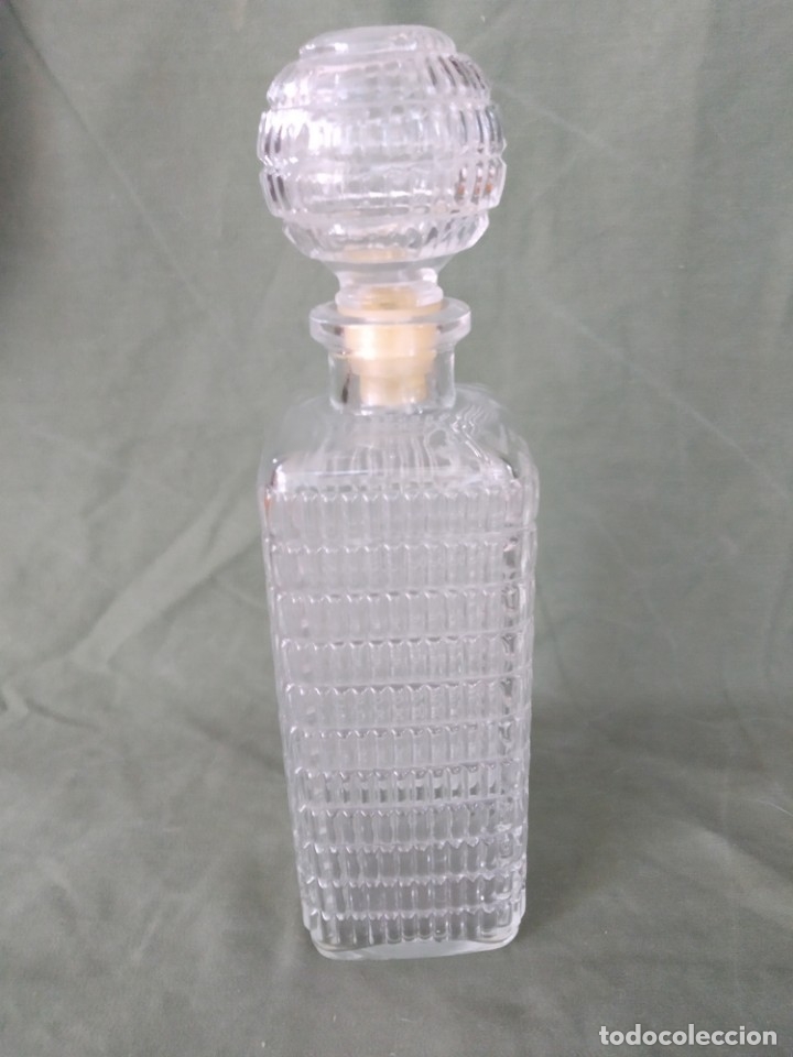 Botellas antiguas: BOTELLA DE CRISTAL TALLADA - Foto 3