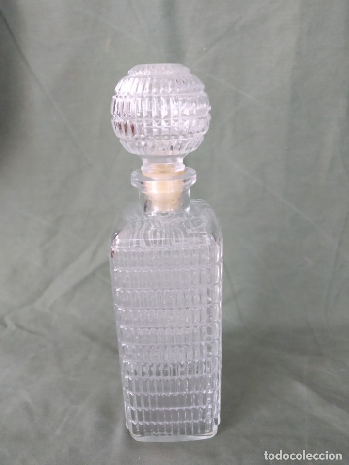 Botellas antiguas: BOTELLA DE CRISTAL TALLADA - Foto 4