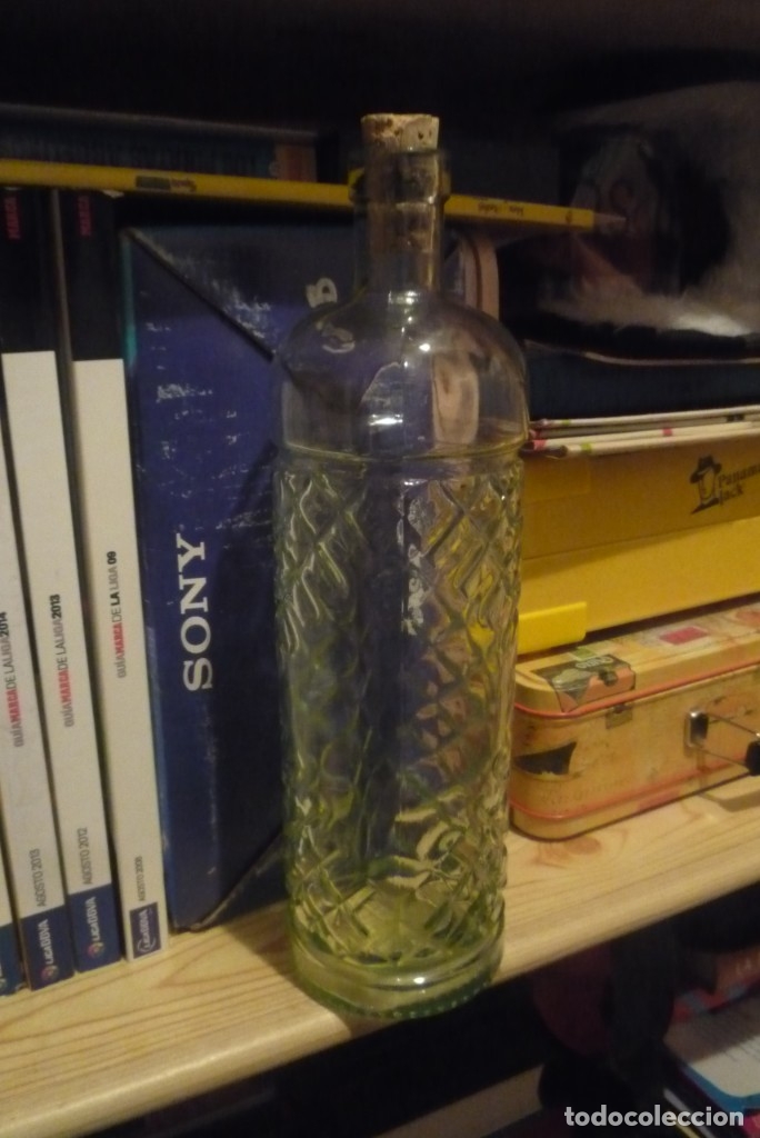 Botellas antiguas: BOTELLA ANTIGUA TIPO ANIS. NUEVA. - Foto 1