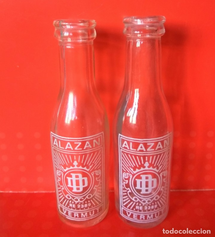Botellas antiguas: DOS BOTELLINES DE VERMUT ALAZAN - Foto 1
