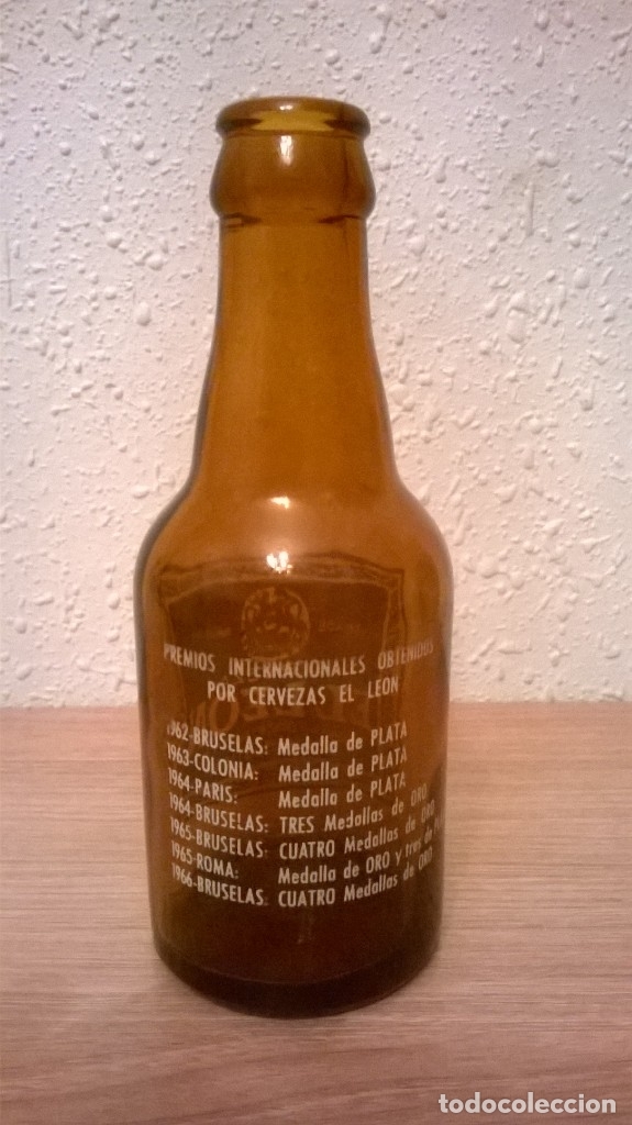 Botellas antiguas: Botella cerveza El leon 1/5 - Foto 2
