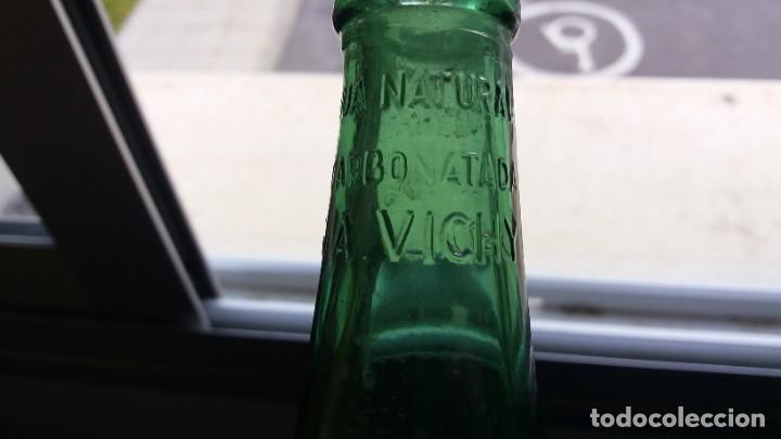 Botellas antiguas: Antigua botella de VICHY CATALAN - Foto 2