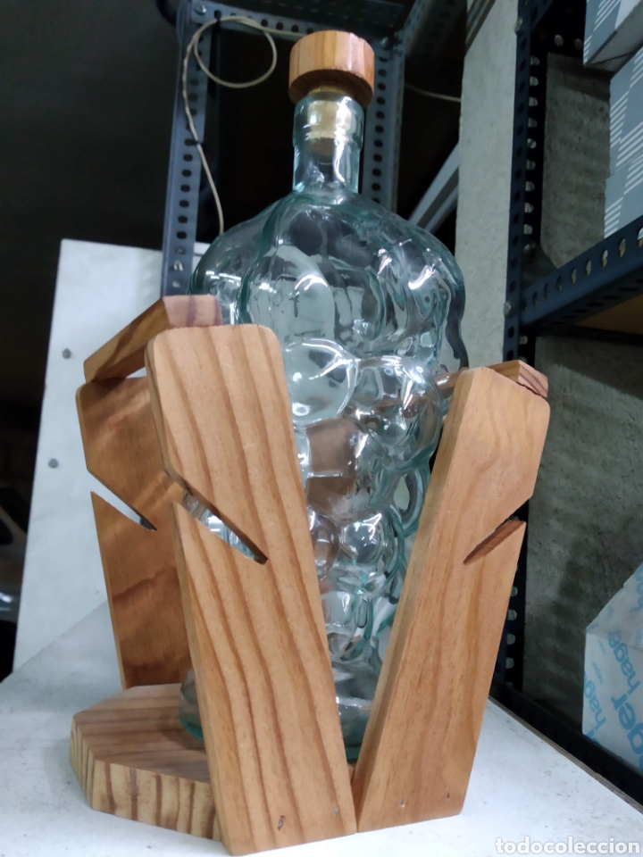 Botellas antiguas: Botella rara - Foto 3