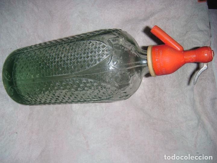 Botellas antiguas: Sifon de cristal verde - Foto 2