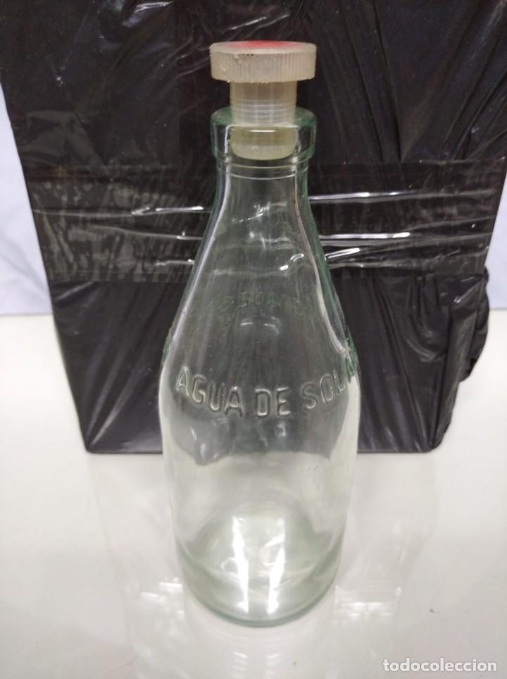 Botellas antiguas: Botella cristal de agua de solares. 21cm altura. - Foto 4 - 191426231